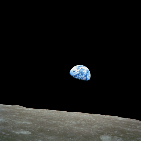 NASA-Apollo8-Dec24-Earthrise-sm1.png